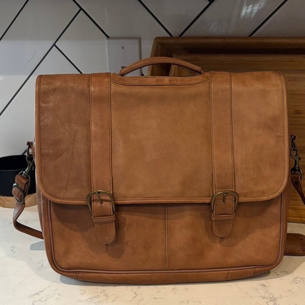 Vintage Heritage camel colored leather laptop messenger bag perfectly warn